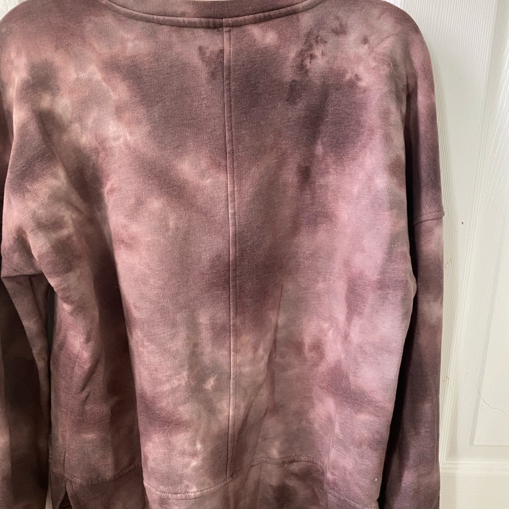 Universal Thread Pullover - image 3